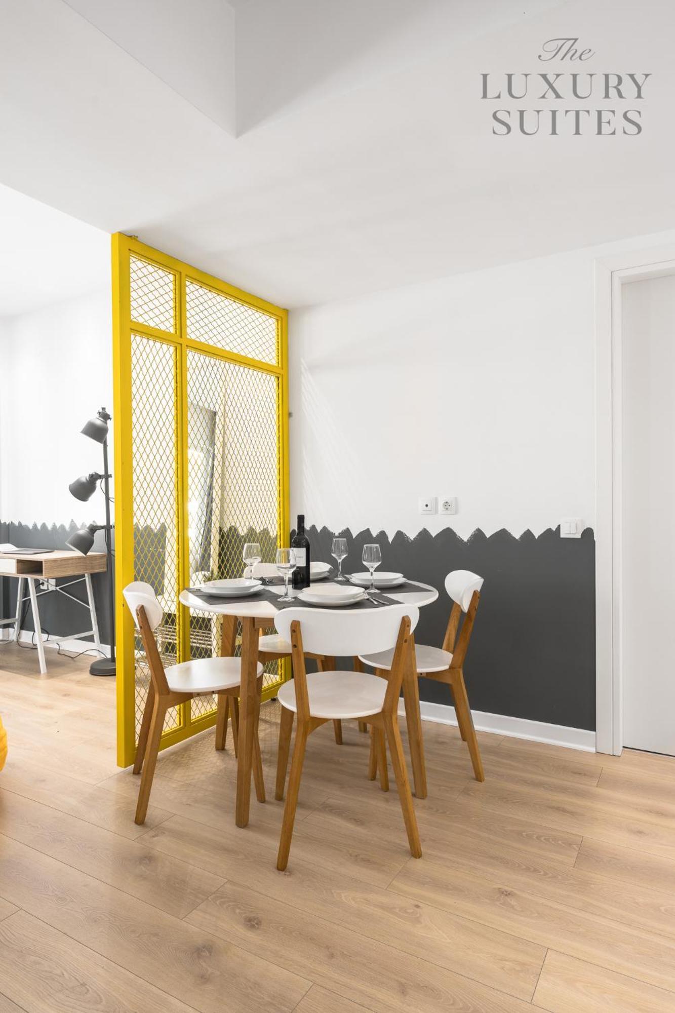 Nyma White Apartments, The Luxury Suites سالونيك المظهر الخارجي الصورة