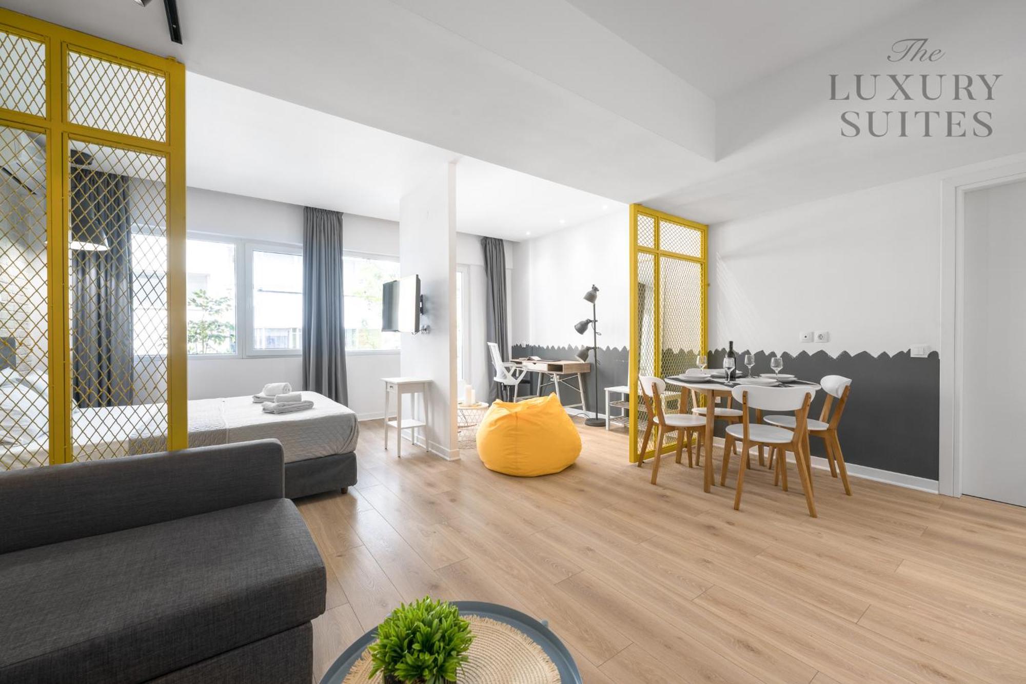 Nyma White Apartments, The Luxury Suites سالونيك المظهر الخارجي الصورة