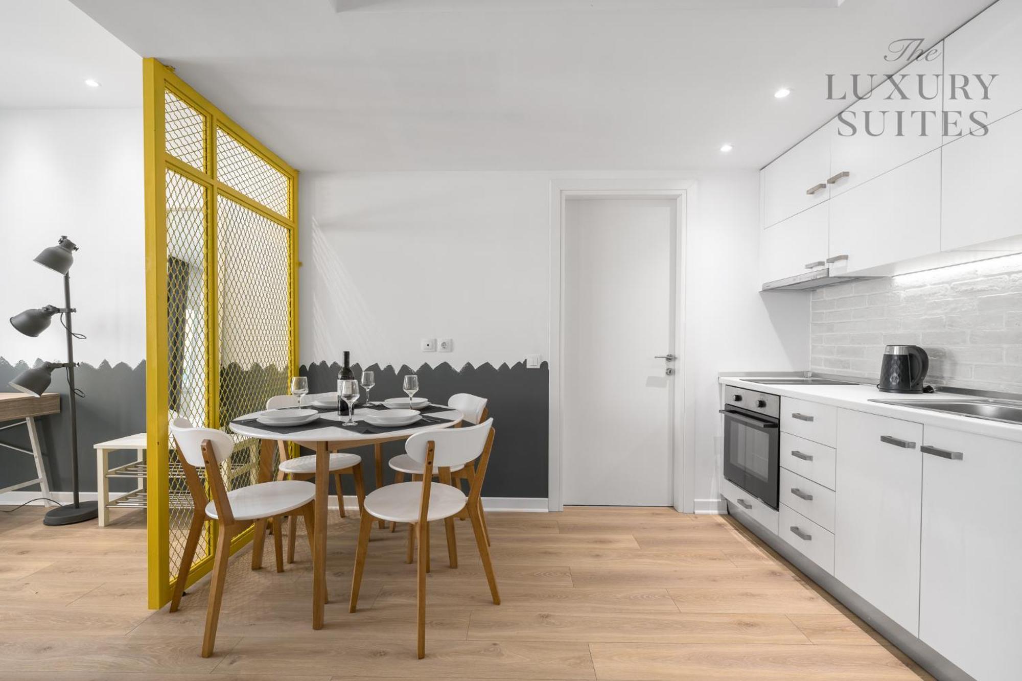 Nyma White Apartments, The Luxury Suites سالونيك المظهر الخارجي الصورة